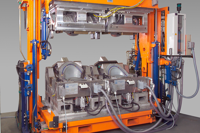 7- Kunststoff Formbaupresse